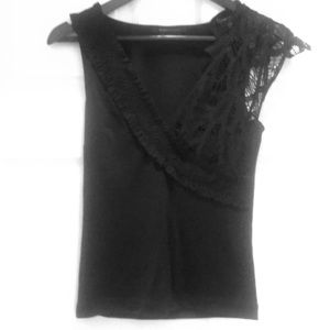 Lacey black top